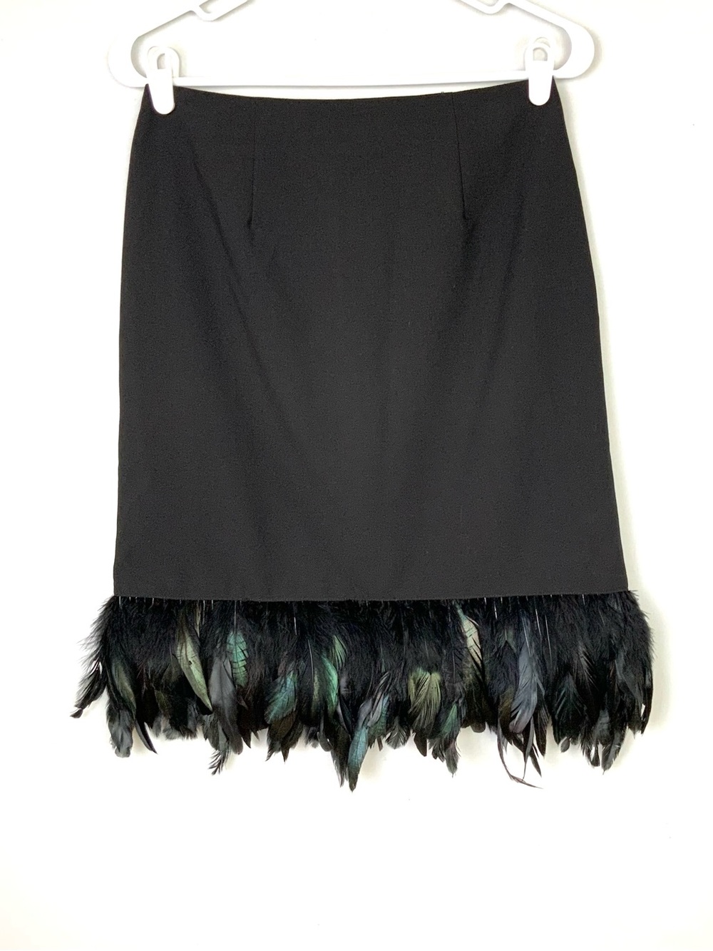 Nicole Miller Sz 2 Black Iridescent Feather Pencil Skirt Drama Campy Vintage